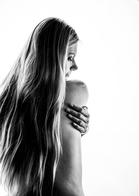 BW_fine_art_nude_kalinafilm